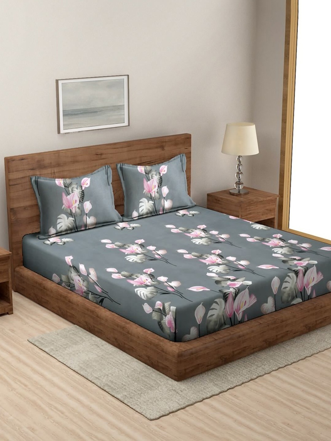 

MODEFE Grey & Pink Floral Microfiber 144 TC Queen Bedsheet with 2 Pillow Covers
