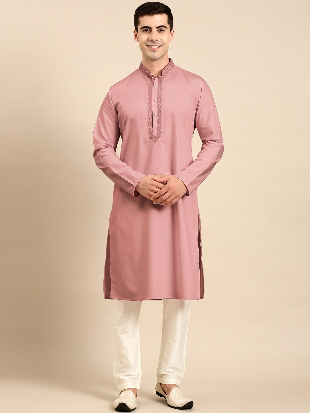 

TheEthnic.Co Ethnic Motifs Yoke Design Regular Thread Work Pure Cotton Kurta with Pyjamas, Pink