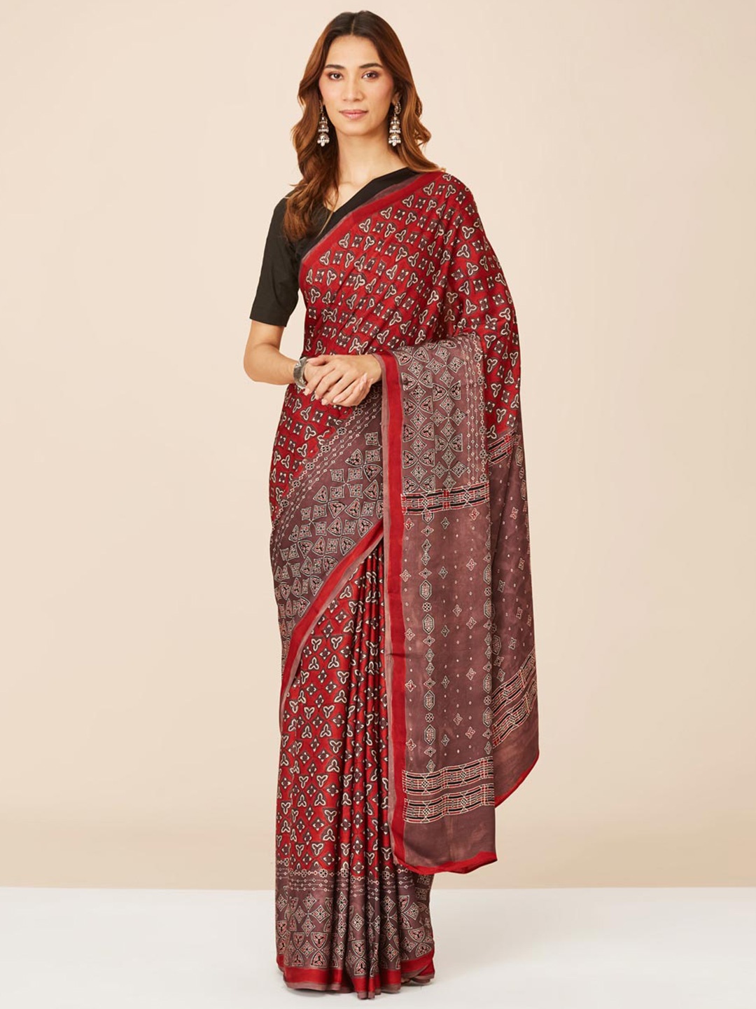 

Fabindia Ethnic Motifs Printed Saree, Maroon
