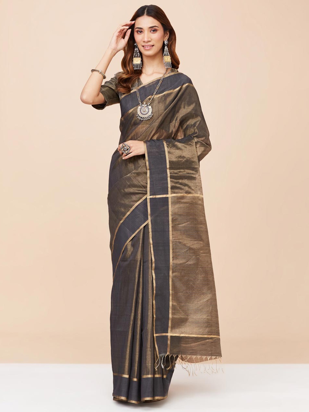 

Fabindia Woven Design Zari Saree, Black