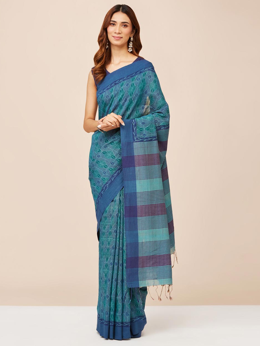 

Fabindia Geometric Printed Saree, Blue