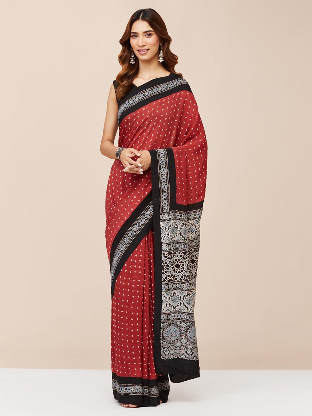 

Fabindia Bandhani Printed Pure Cotton Saree, Maroon