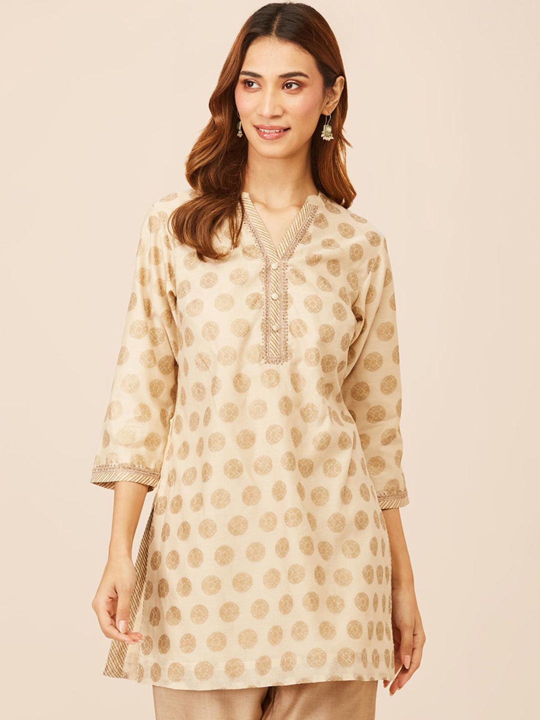 

Fabindia Geometric Printed Cotton Silk Straight Kurti, Beige