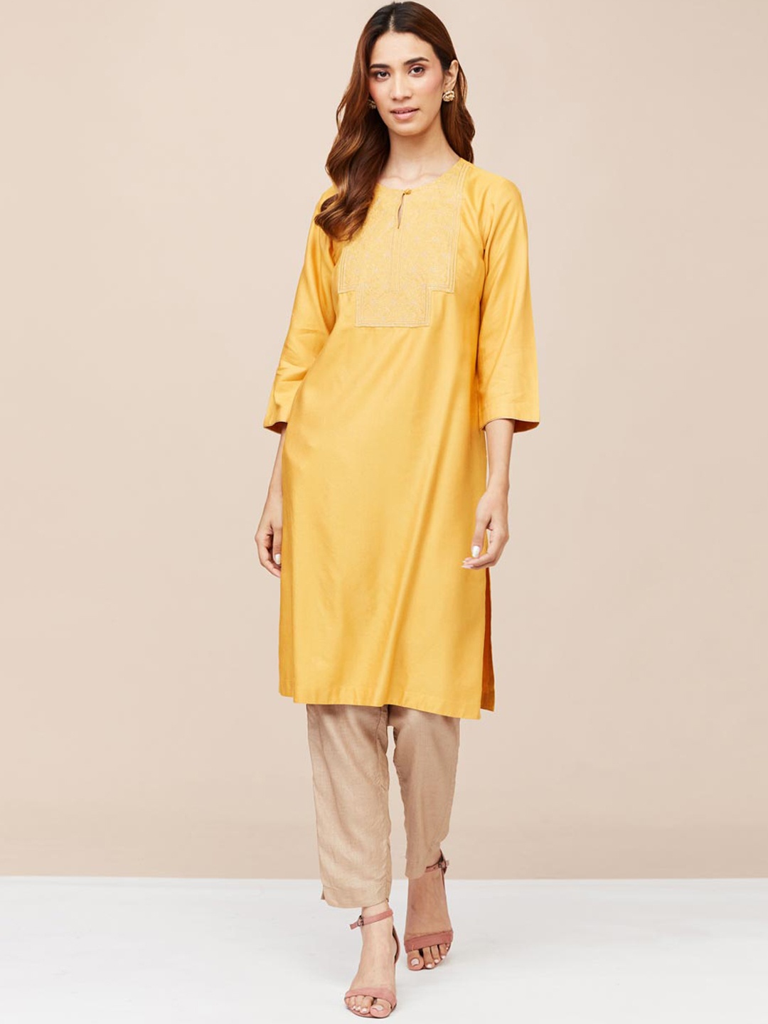 

Fabindia Geometric Yoke Design Keyhole Neck Straight Kurta, Mustard