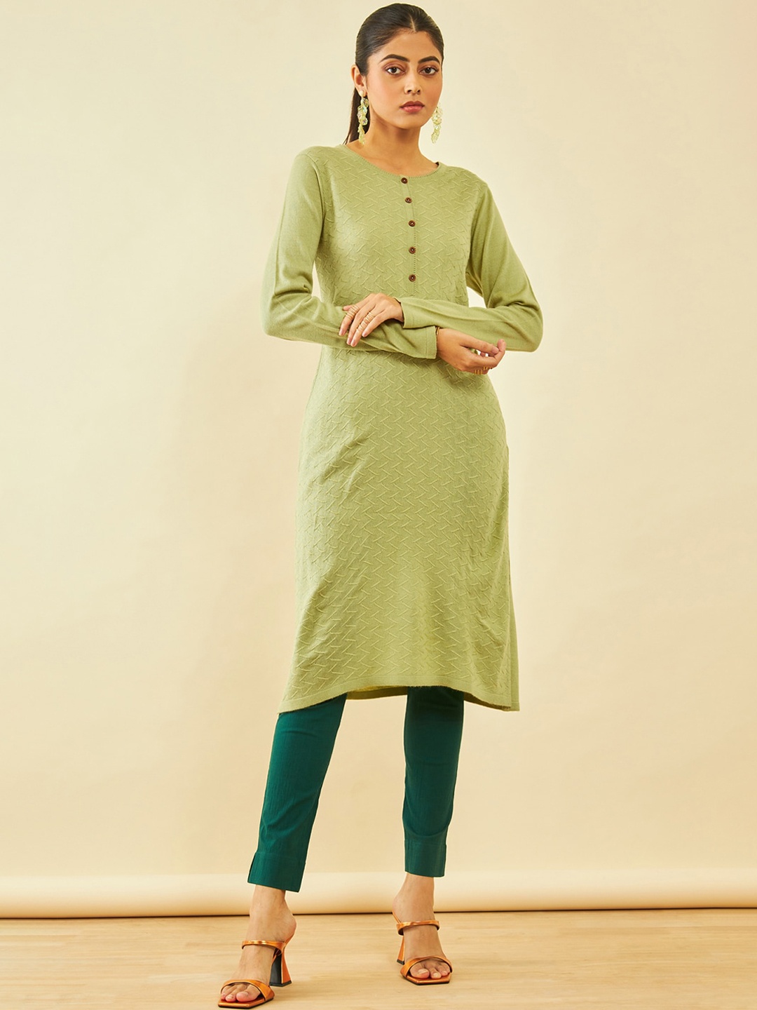 

Soch Green Self Design Round Neck Acrylic Winter Kurta