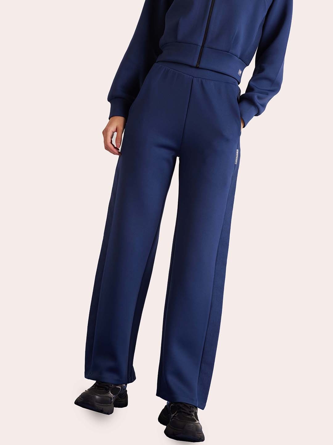 

Muvazo Sweatshirt & Trousers Co-Ords, Blue