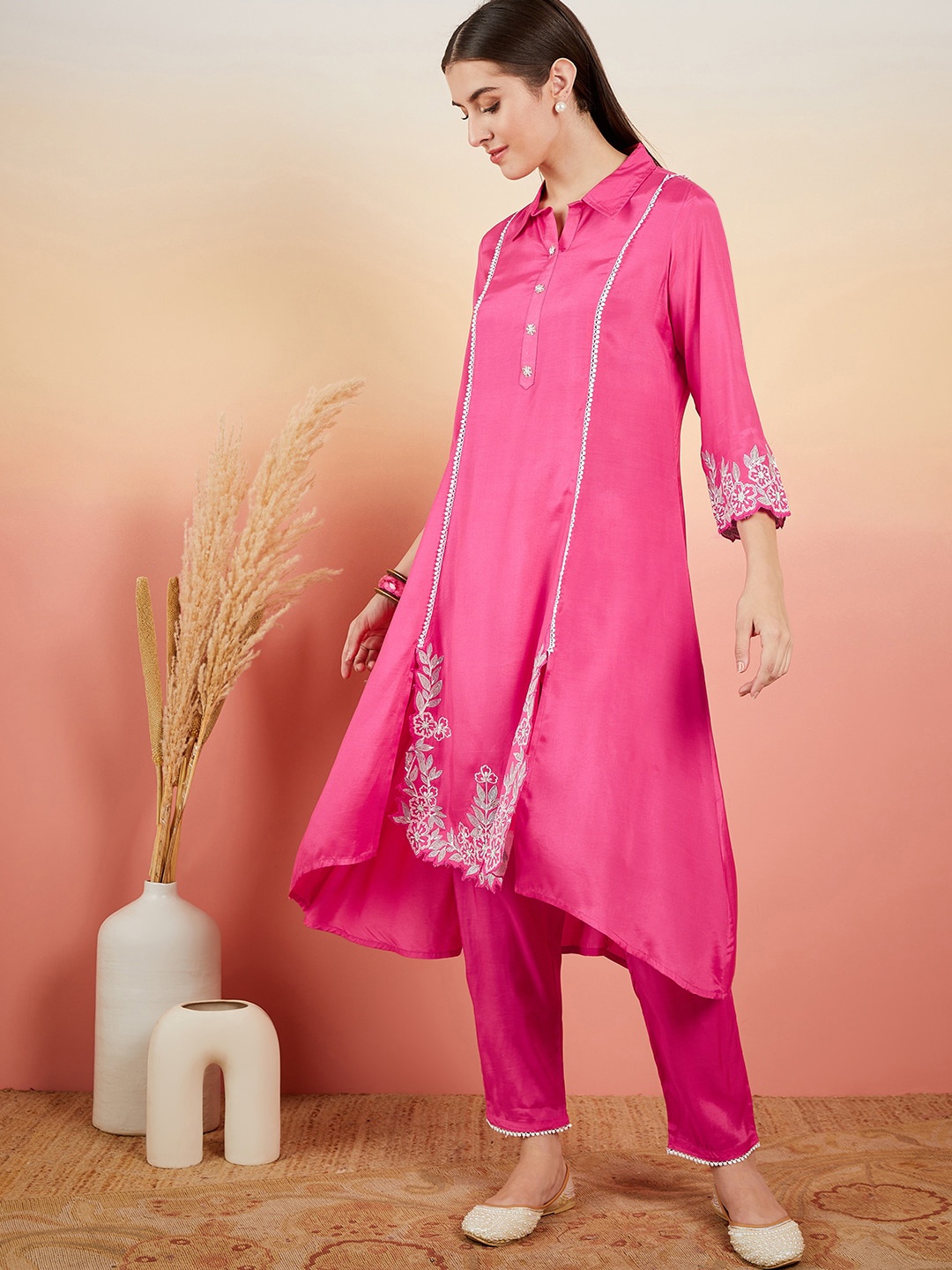 

Vastramyaa Floral Embroidered Shirt Collar Kurta with Trousers, Pink