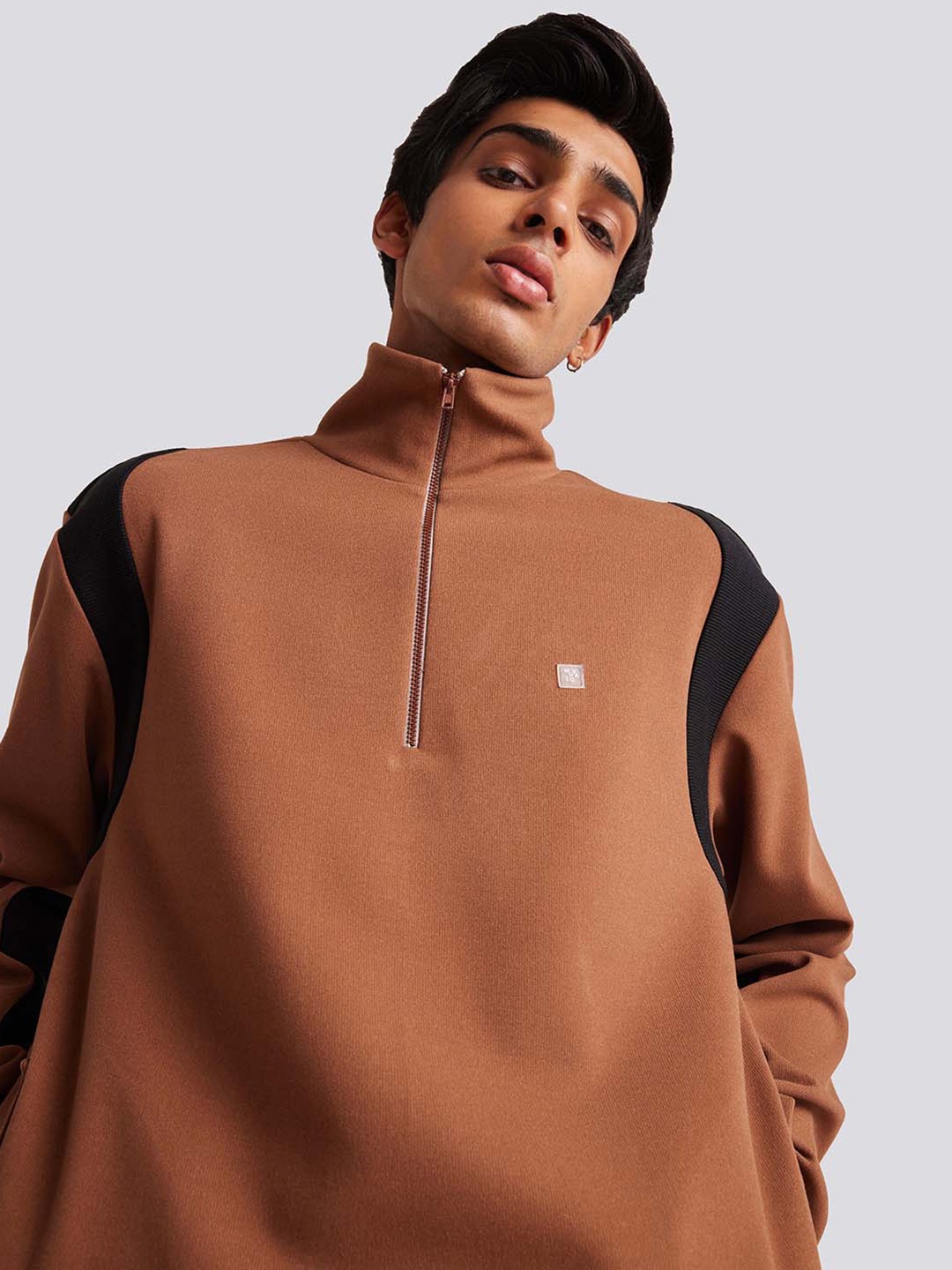 

Muvazo High Neck T-Shirt With Trouser, Coffee brown