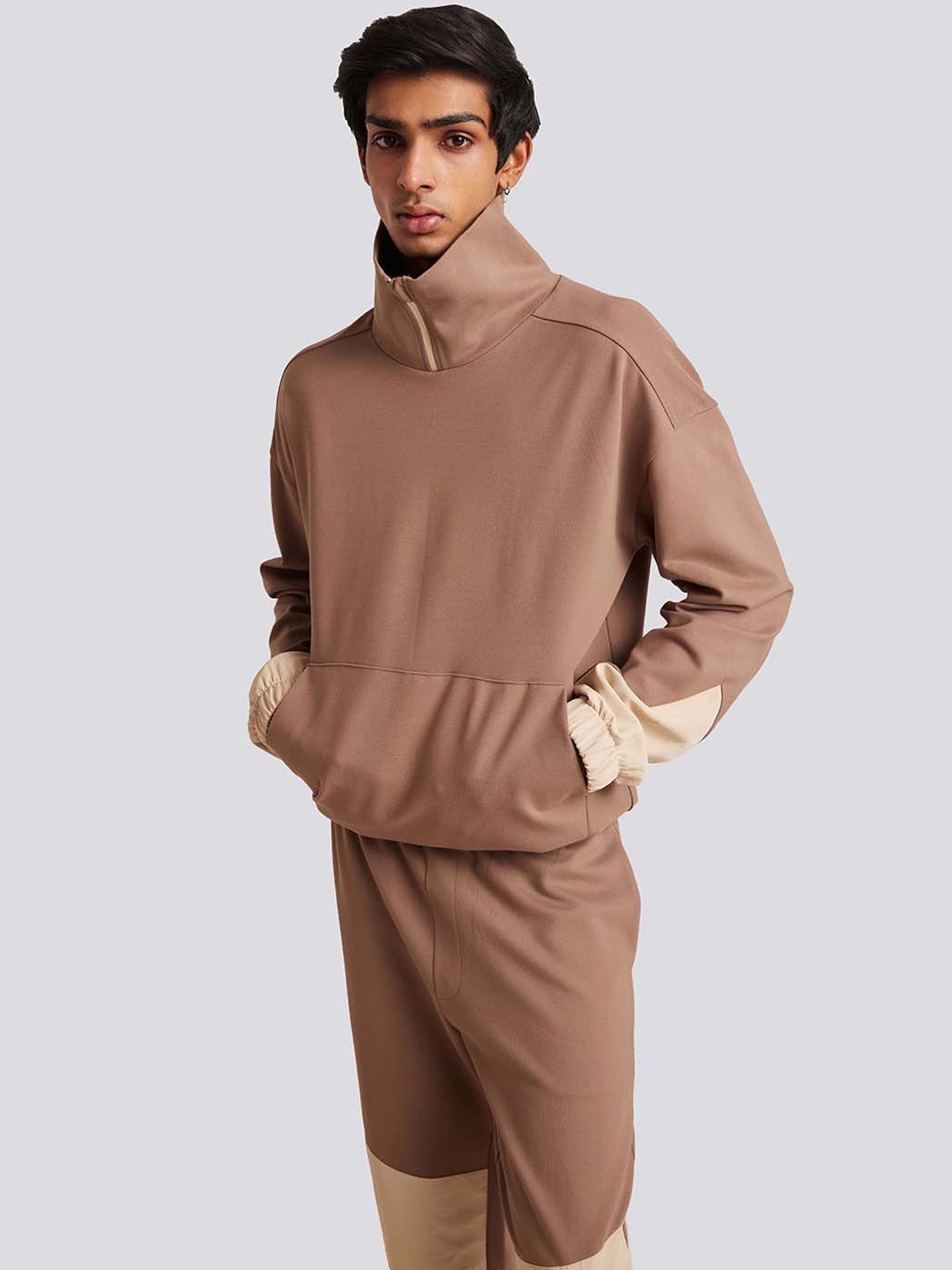 

Muvazo High Neck Sweatshirt & Joggers, Brown