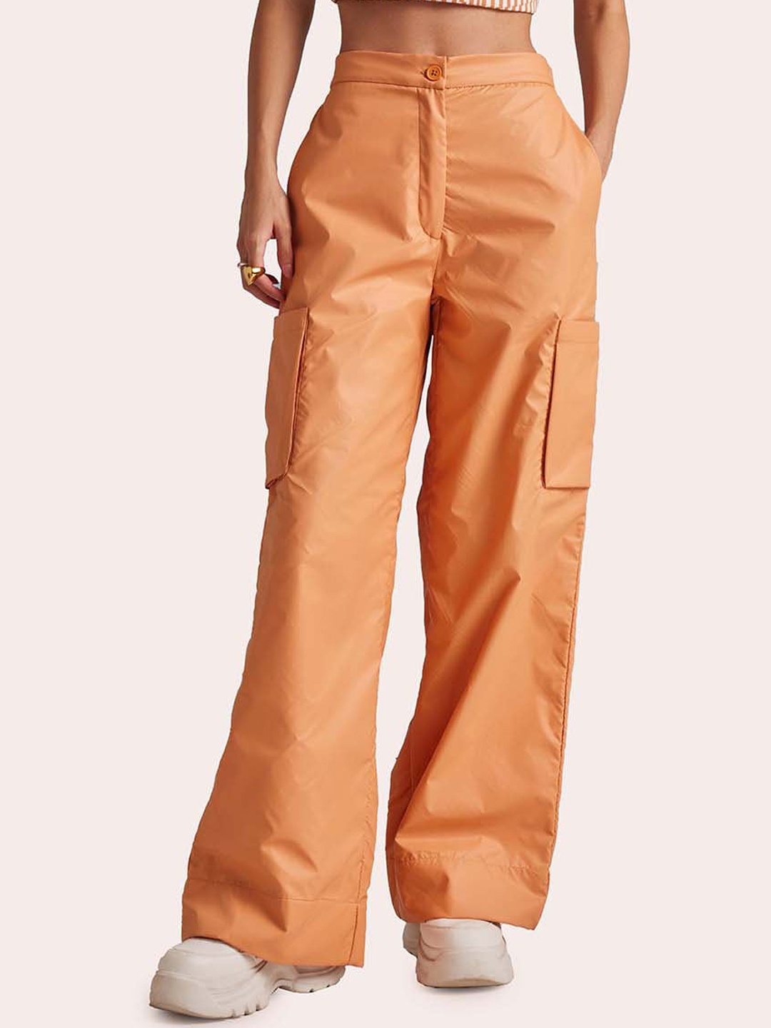 

Muvazo Mid Rise Flared Fit Track Pant, Orange