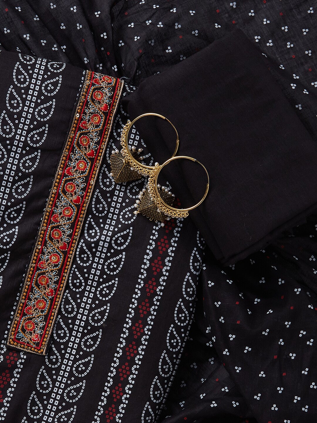 

SALWAR STUDIO Bandhani Printed Pure Cotton Unstitched Dress Material, Black