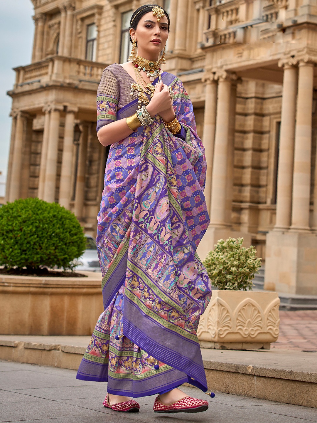 

Mitera Ethnic Motifs Zari Silk Blend Saree, Purple