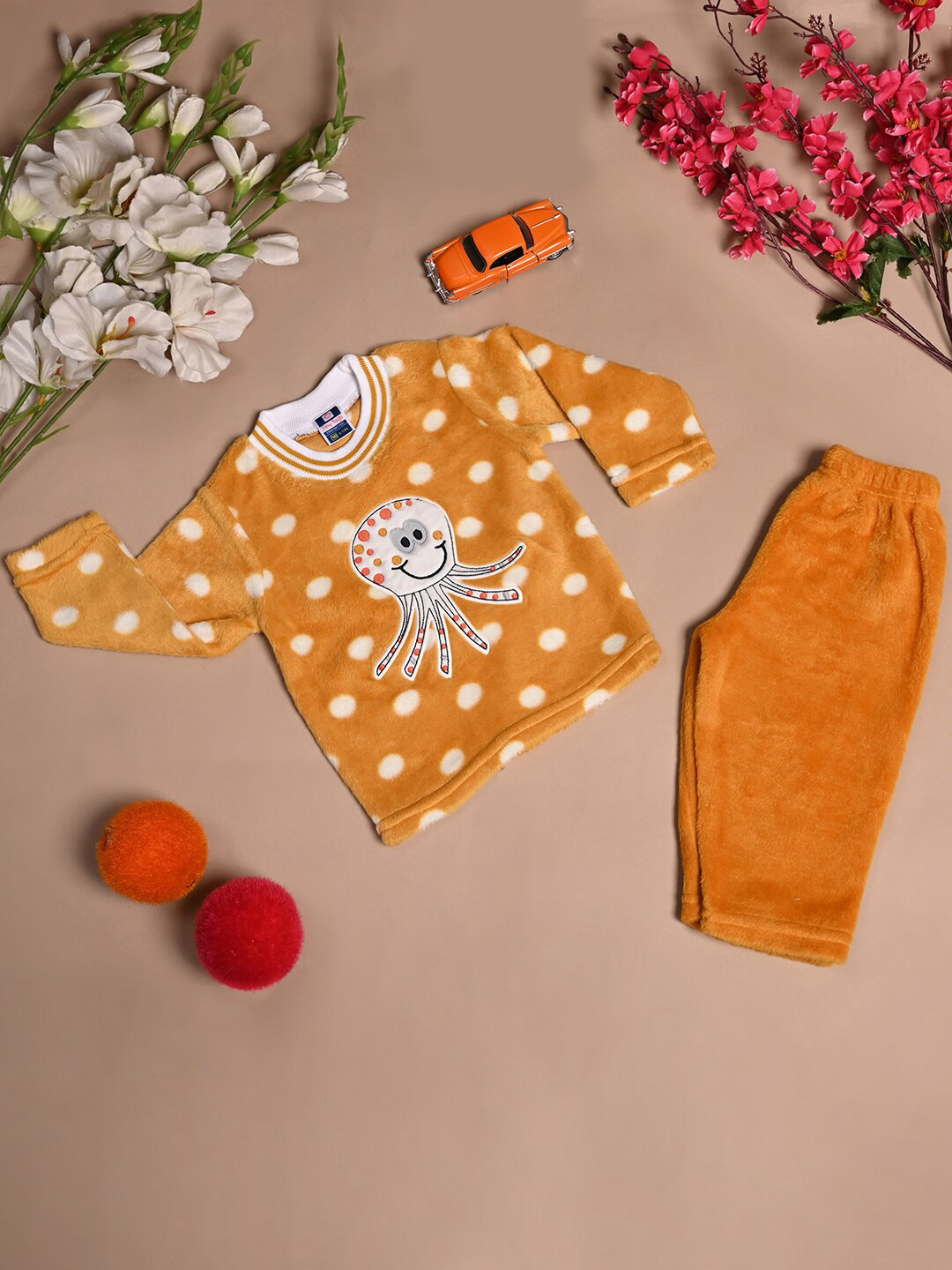 

V-Mart Kids Polka Dots Printed Shearing T-shirt with Pyjamas, Mustard