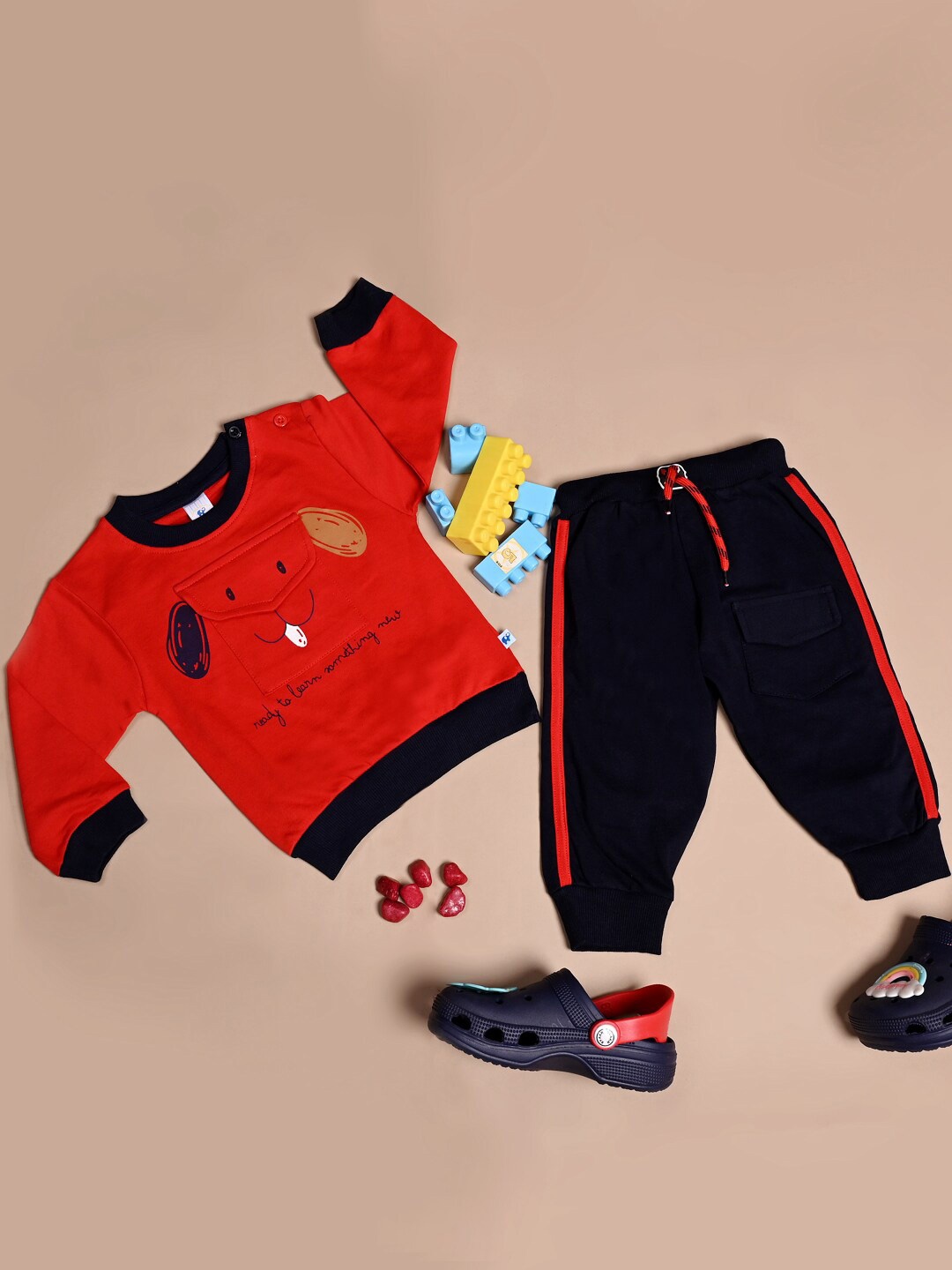 

V-Mart Unisex Kids Graphic Printed T-shirt with Trousers, Red