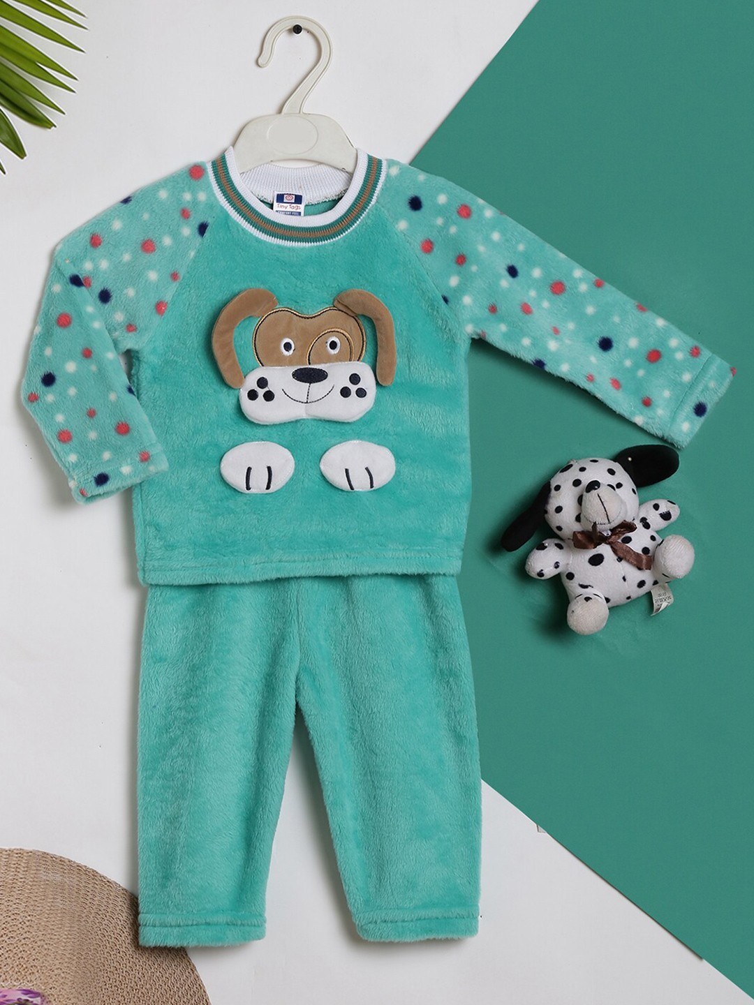 

V-Mart Kids Self Design T-shirt with Pyjamas, Green