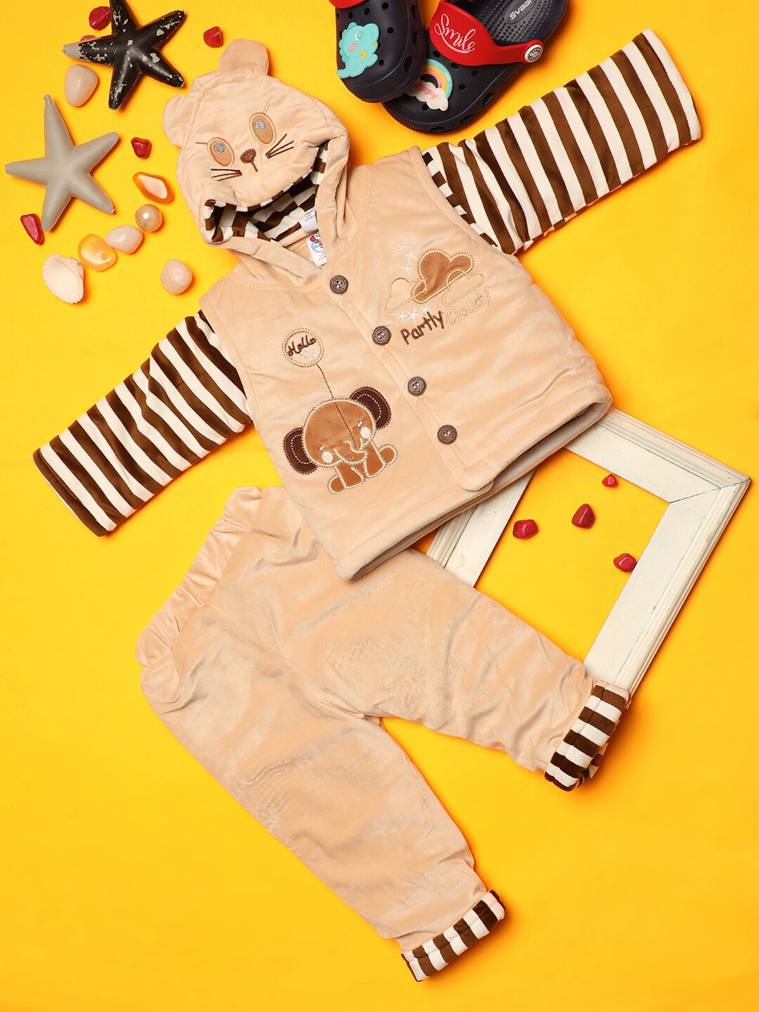 

V-Mart Infant Kids Printed Hooded Pure Wool T-shirt With Pyjamas, Camel brown