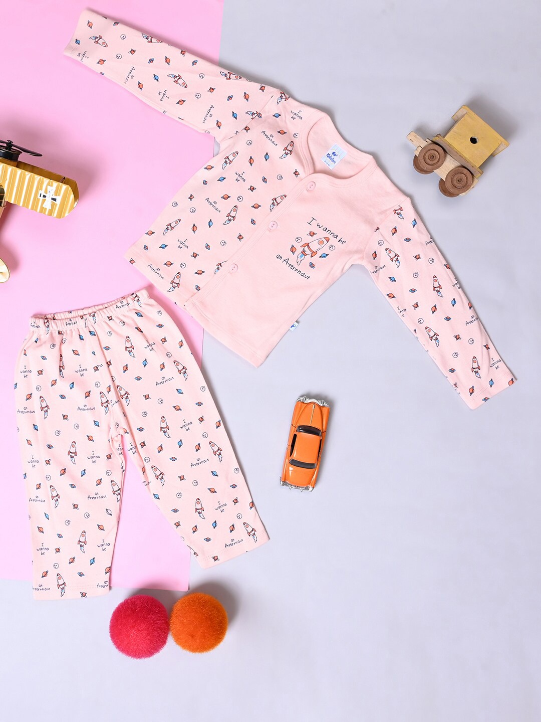 

V-Mart Infants Printed T-shirt with Trousers, Peach