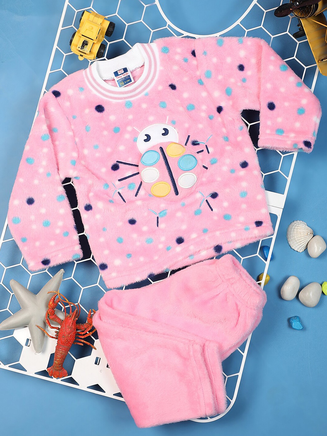 

V-Mart Infants Self Design T-shirt with Pyjamas, Pink