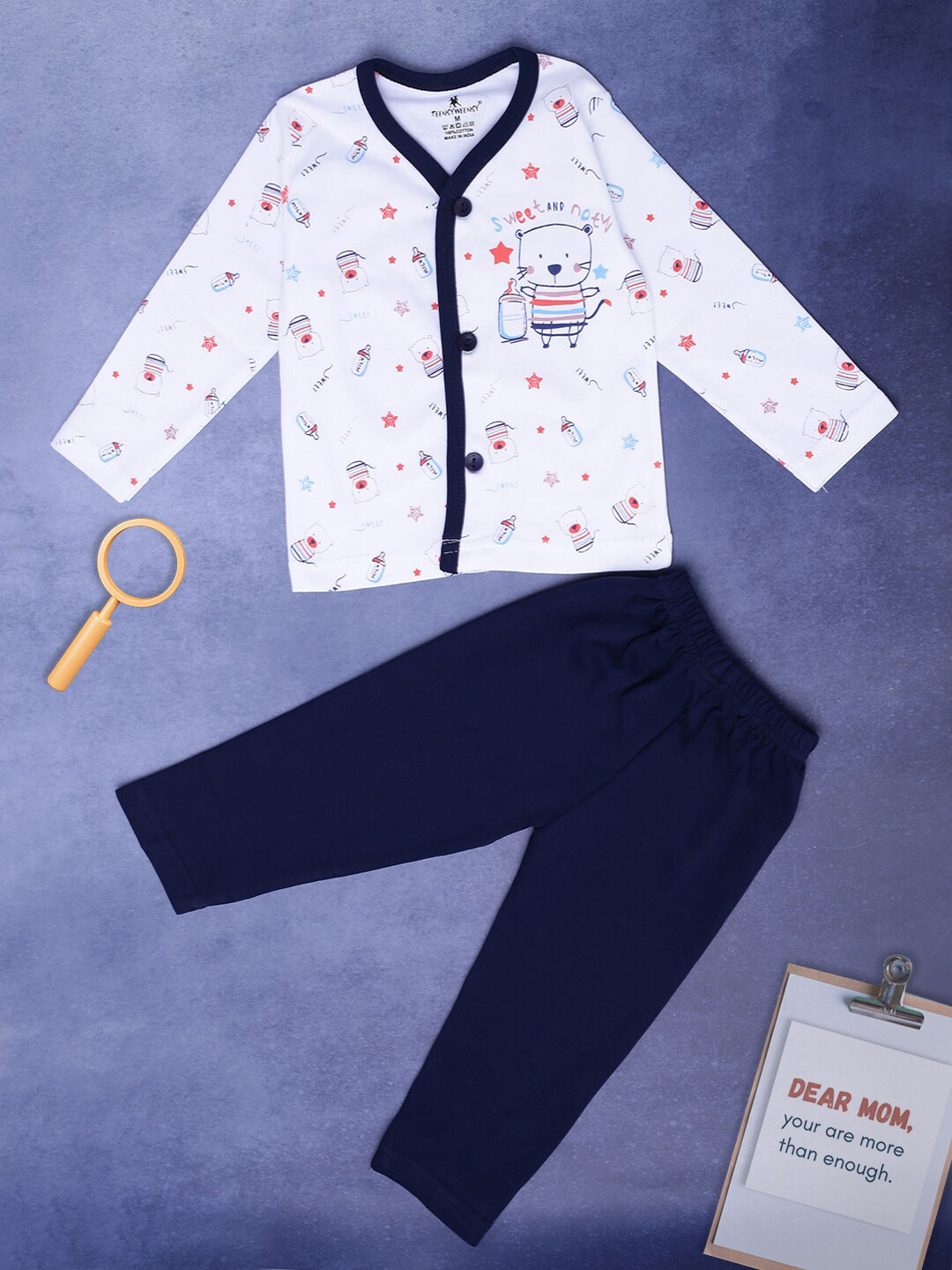 

V-Mart Infants Conversational Printed Pure Cotton T-shirt With Linen Pyjamas, Navy blue