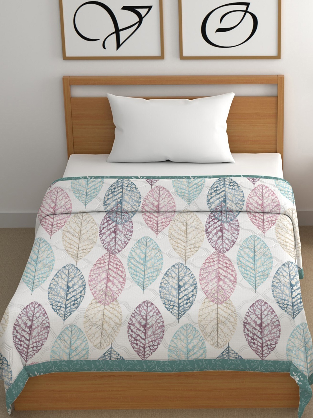 

CHHAVI INDIA White & Blue Floral Cotton AC Room 350 GSM Single Bed Comforter
