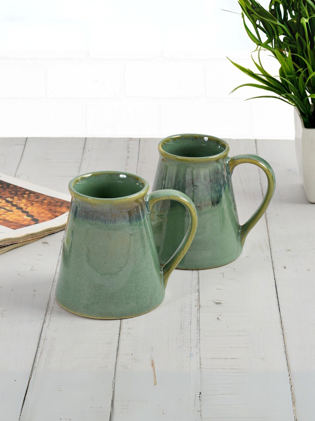 

CLIO'S HERITAGE STORE Green & Yellow 2 Pieces Ceramic Matte Mugs