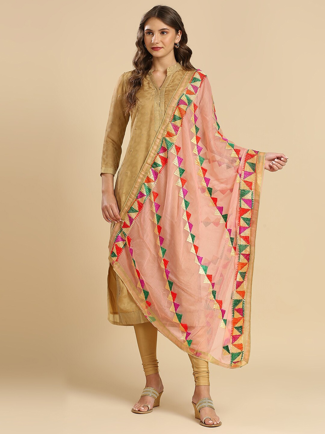 

Dupatta Bazaar Geometric Embroidered Phulkari Chiffon Dupatta, Peach
