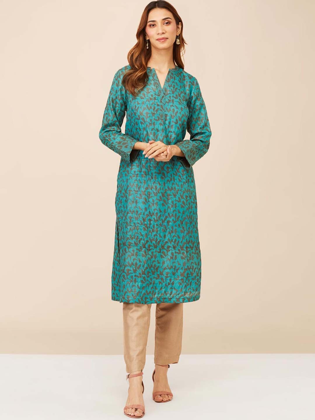 

Fabindia Abstract Printed Mandarin Collar Straight Silk Kurta, Teal