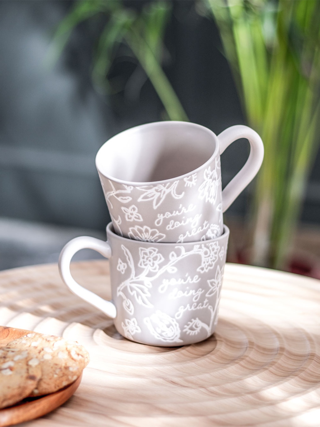 

THEDECORKART Grey & White Printed Ceramic Glossy Cups Set of Cups and Mugs