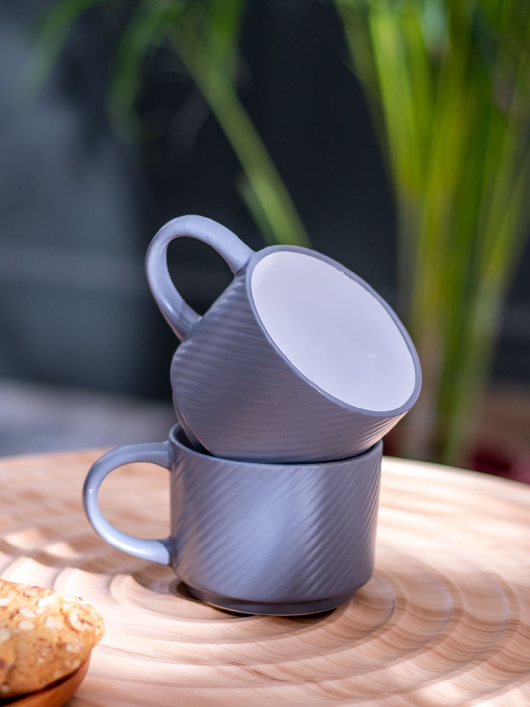 

THEDECORKART Grey & White 2-Pieces Solid Ceramic Glossy Cups 200 ml