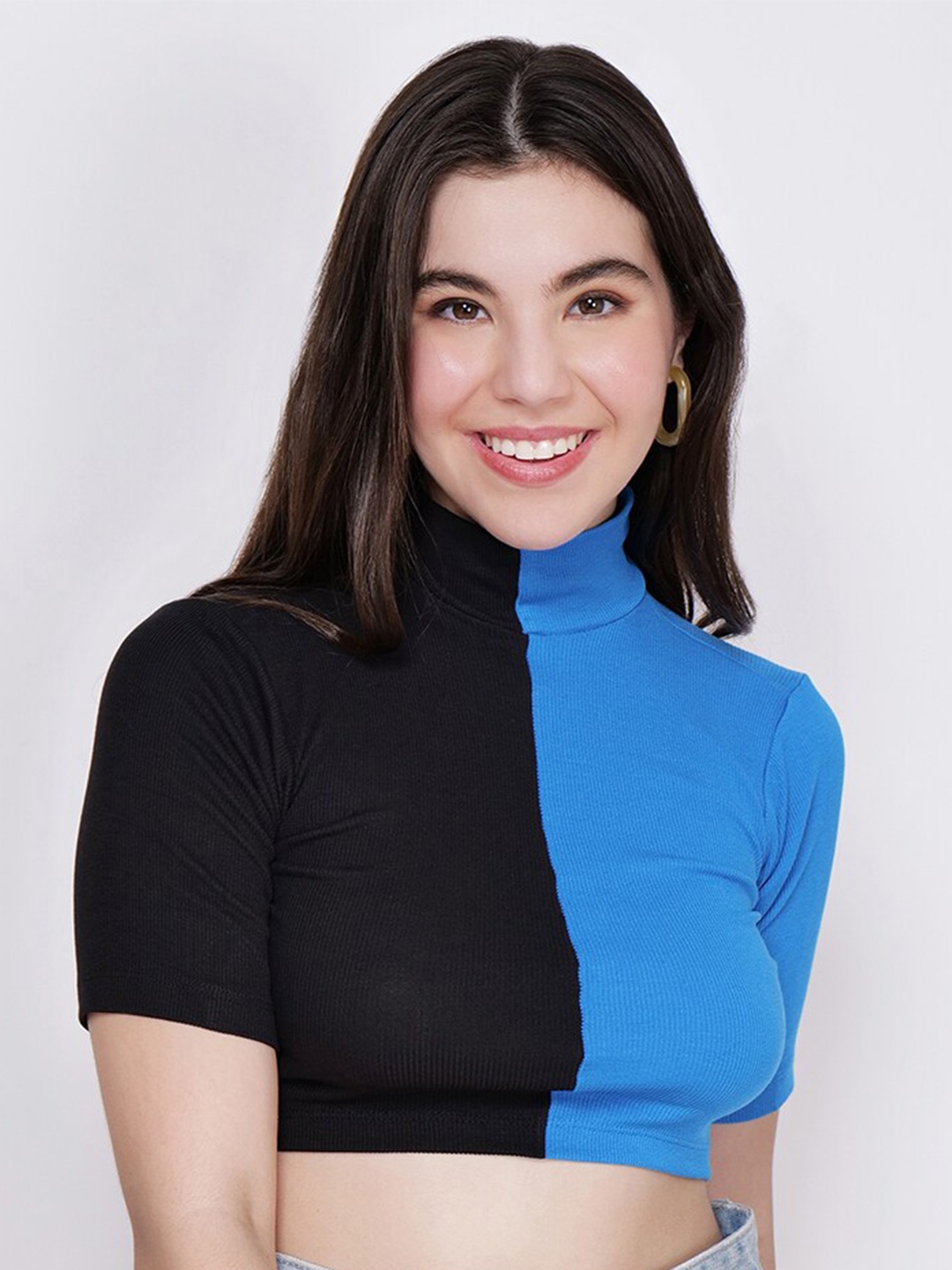 

CHARMGAL Colourblocked High Neck Crop Fitted Top, Blue