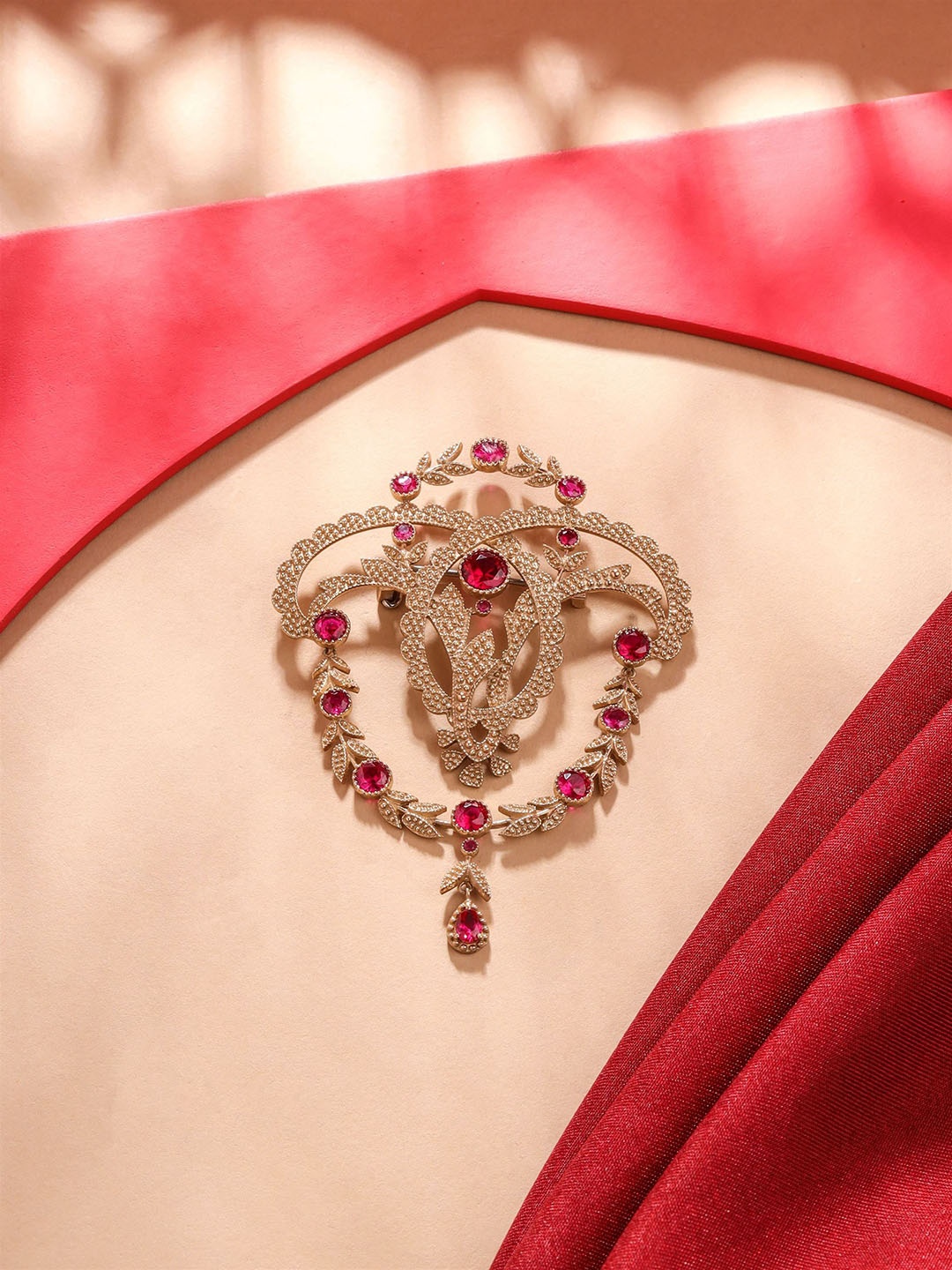 

COSA NOSTRAA Men Stone-Studded Ethnic Brooch, Gold