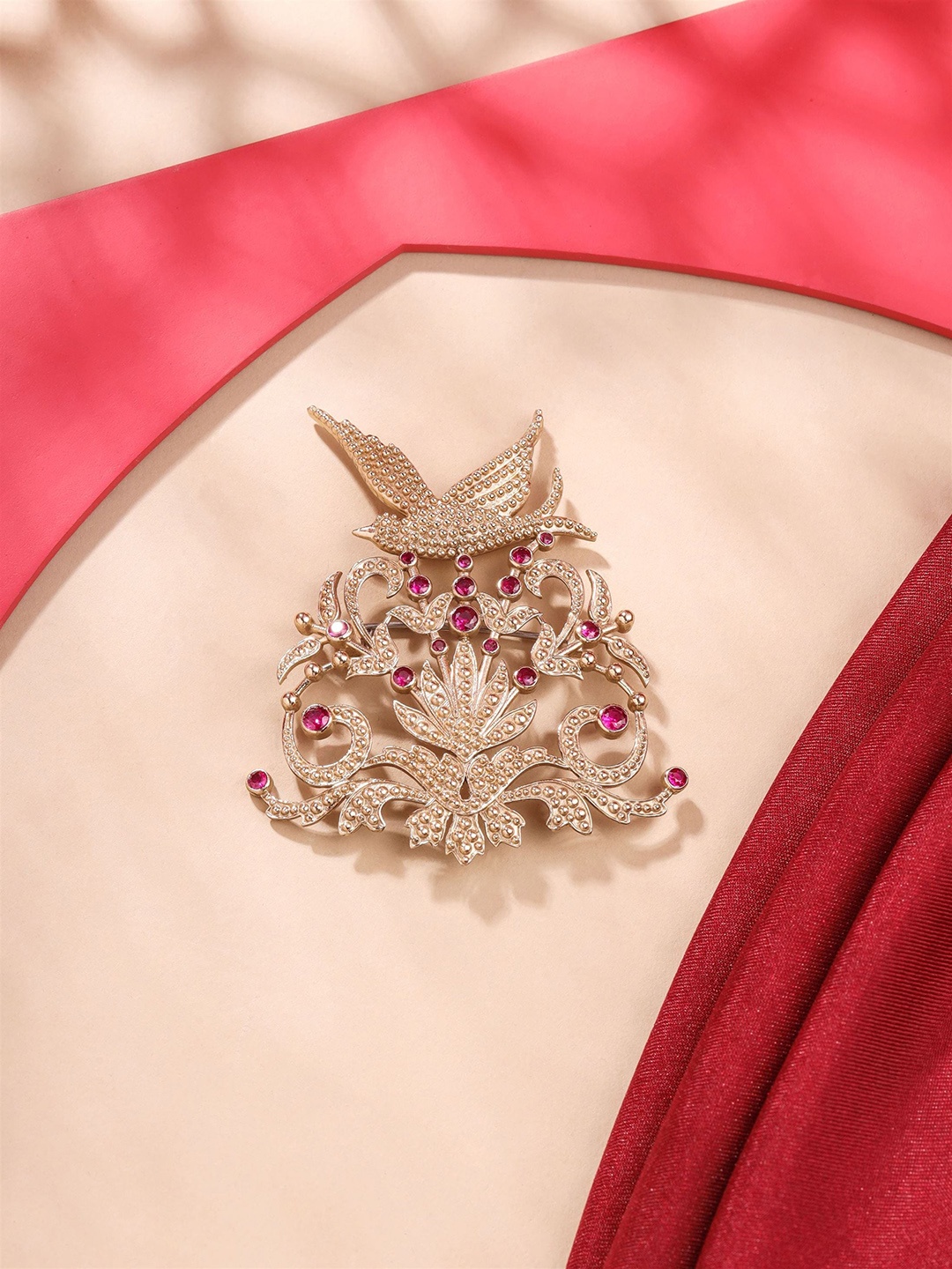 

COSA NOSTRAA Men Metallic Flora & Flight Charm Brooch