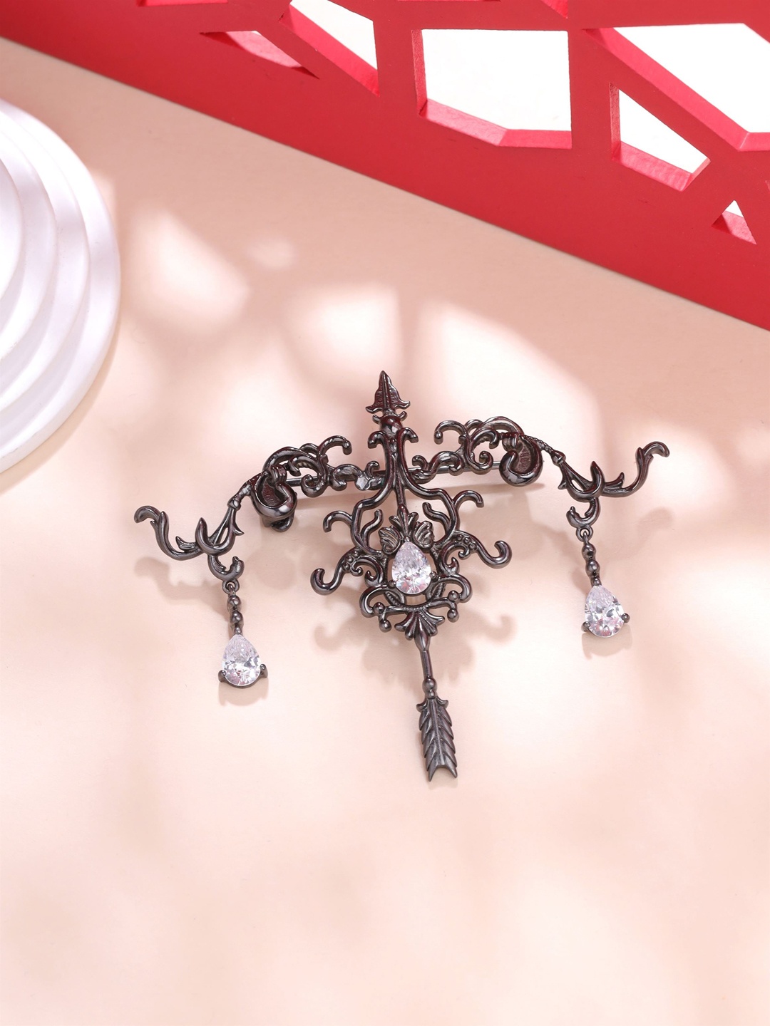 

COSA NOSTRAA Bow & Arrow Artificial Stones and Beads Brooch, Metallic