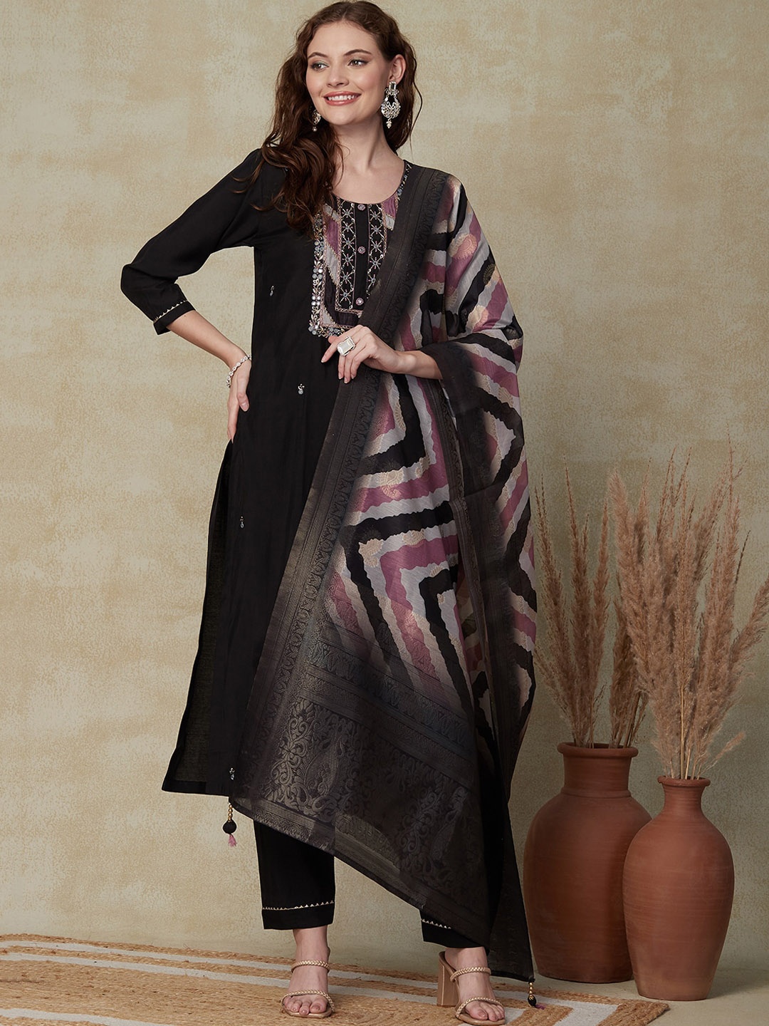 

FASHOR Ethnic Motifs Yoke Design Mirror Work Kurta with Trousers & Dupatta, Black