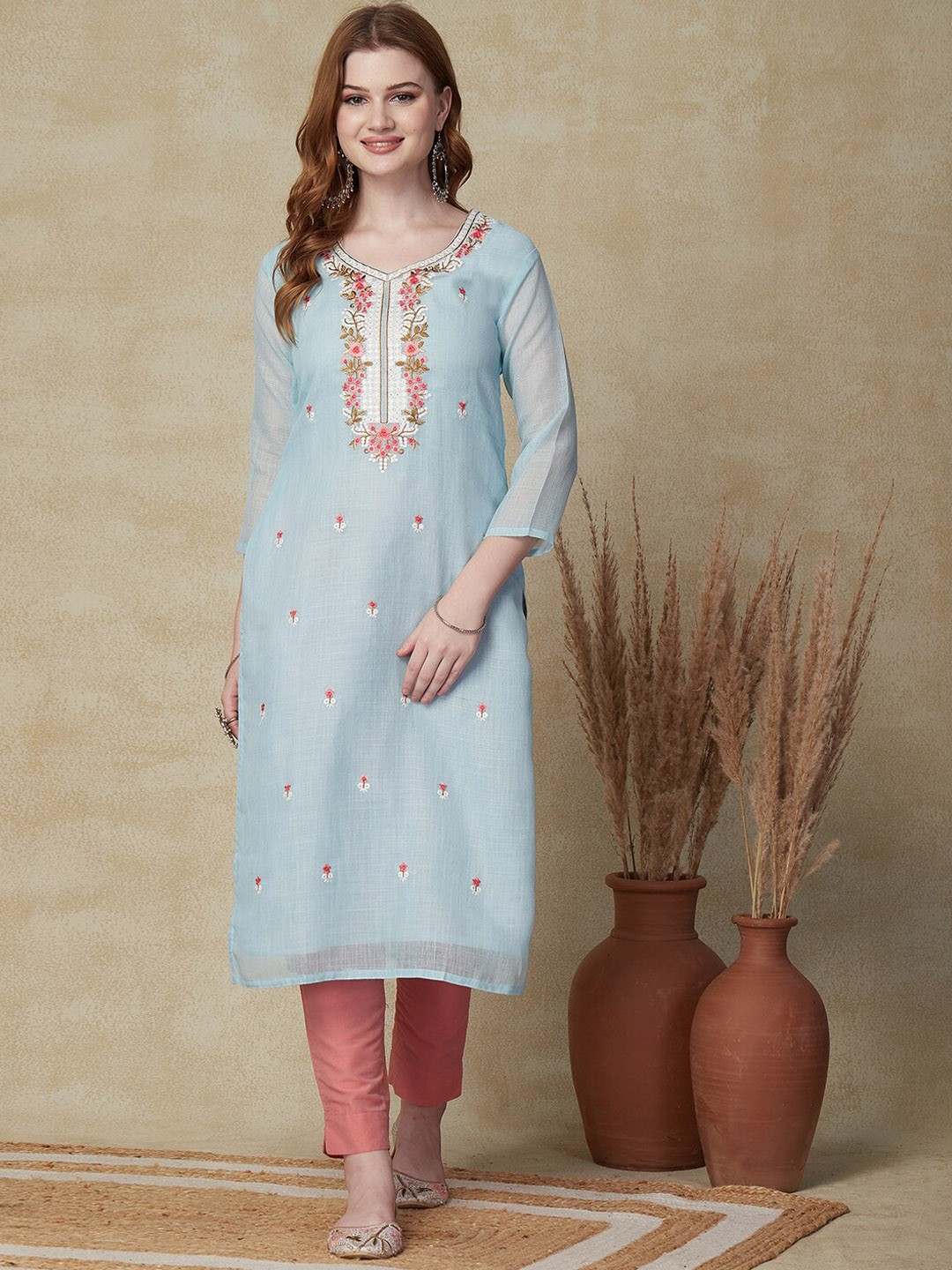 

FASHOR Blue & Pink Floral Embroidered Straight Kurta With Dupatta