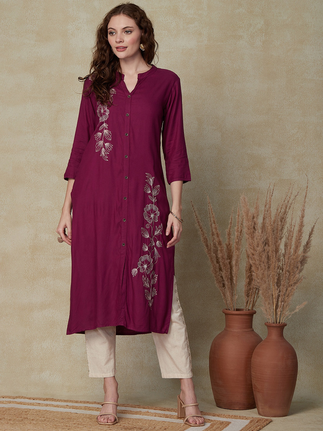

FASHOR Floral Embroidered Straight Kurta, Purple