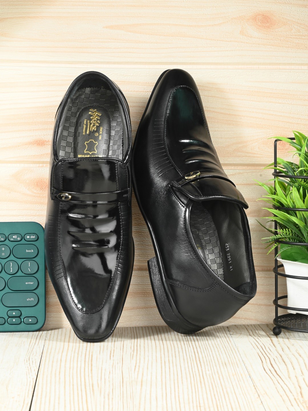 

Hitz Men Textured Leather Slip-On Shoes, Black