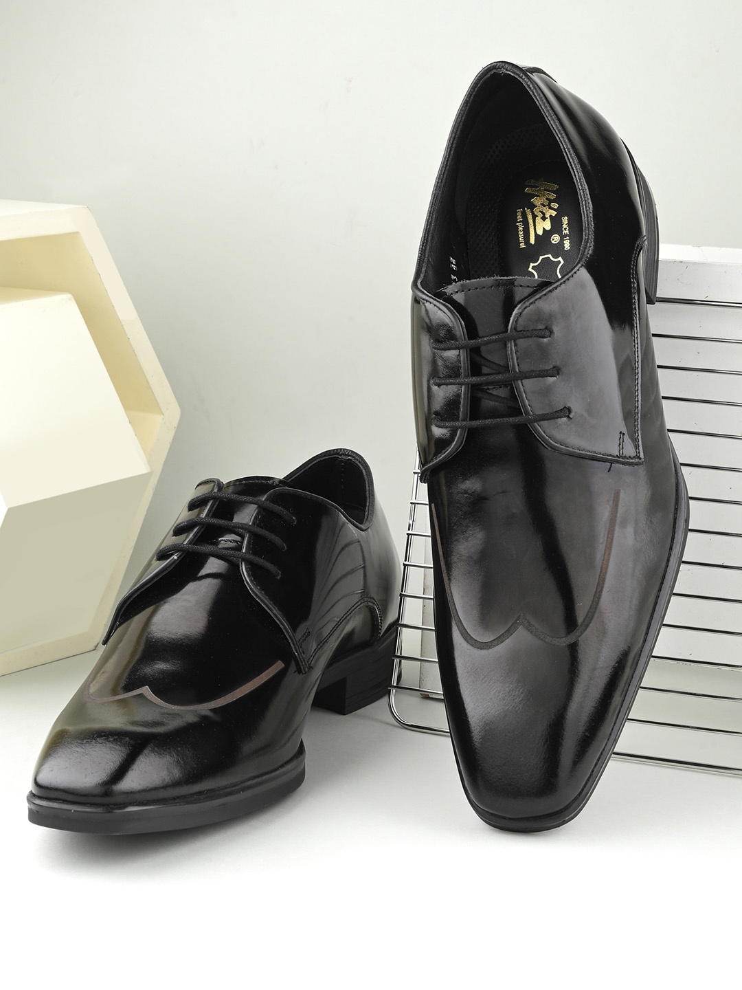 

Hitz Men Leather Lace-Up Formal Derbys, Black