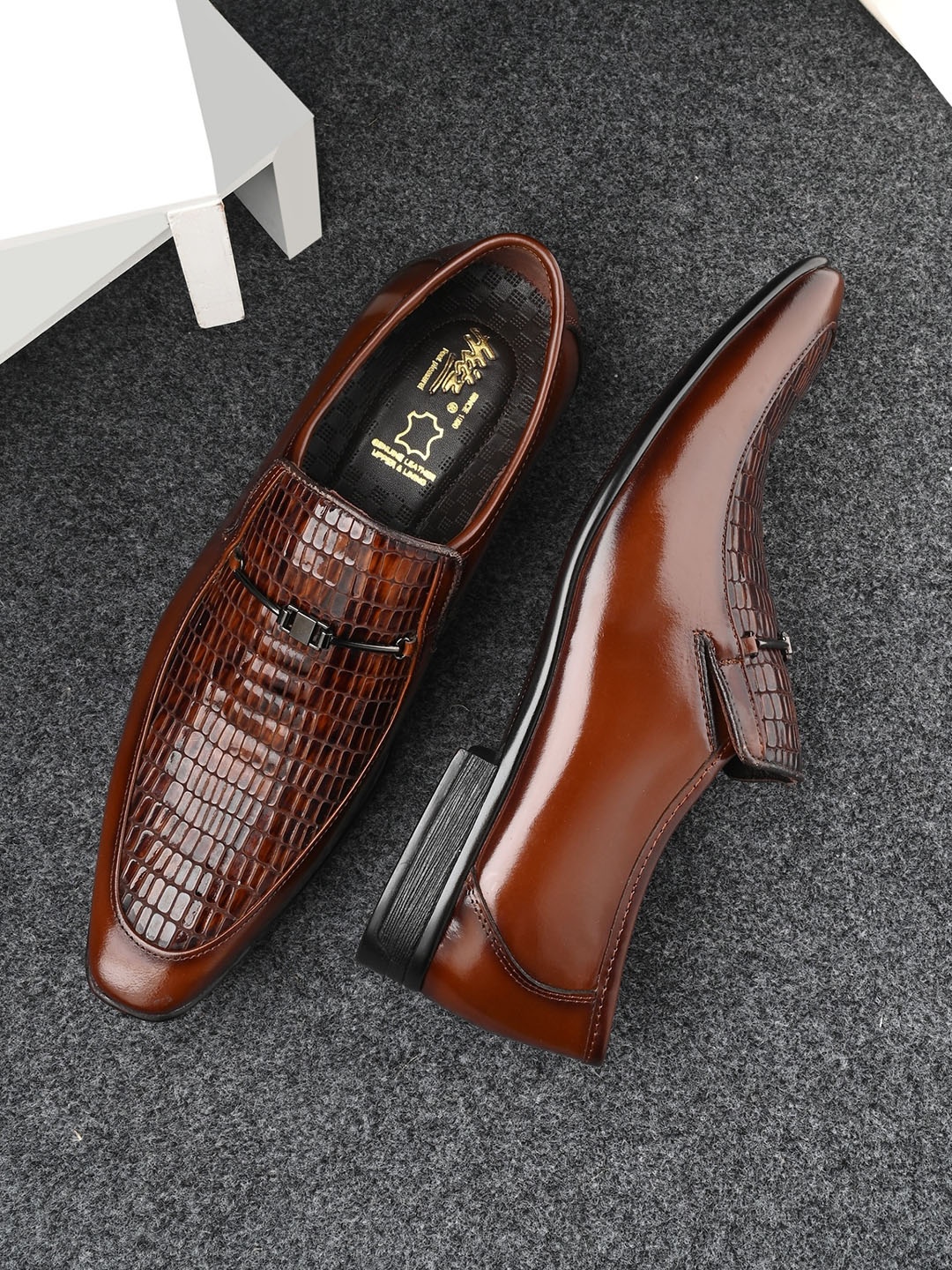 

Hitz Men Textured Leather Formal Slip-On Shoes, Brown