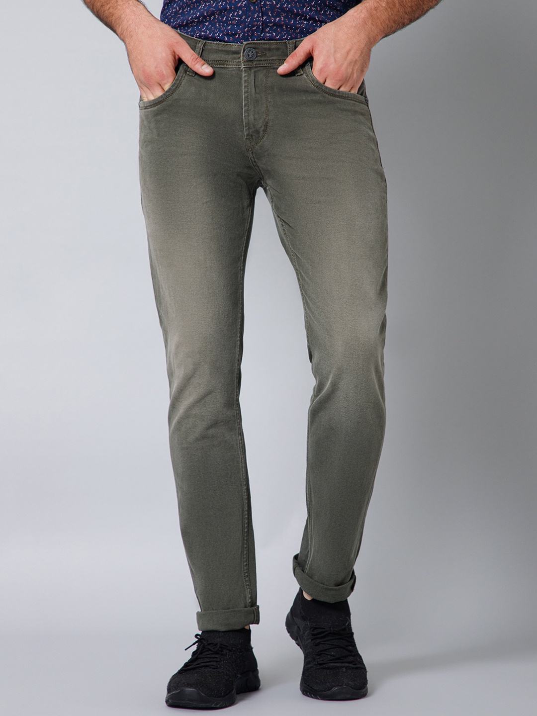 

Cantabil Men Mid-Rise Light Fade Stretchable Jeans, Olive