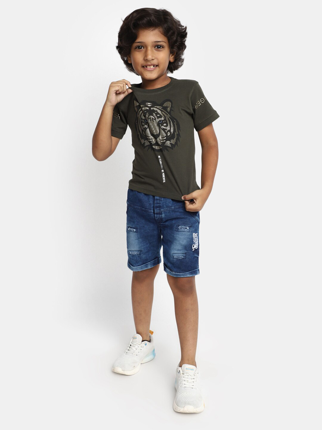 

V-Mart Kids Printed T-shirt with Shorts, Olive