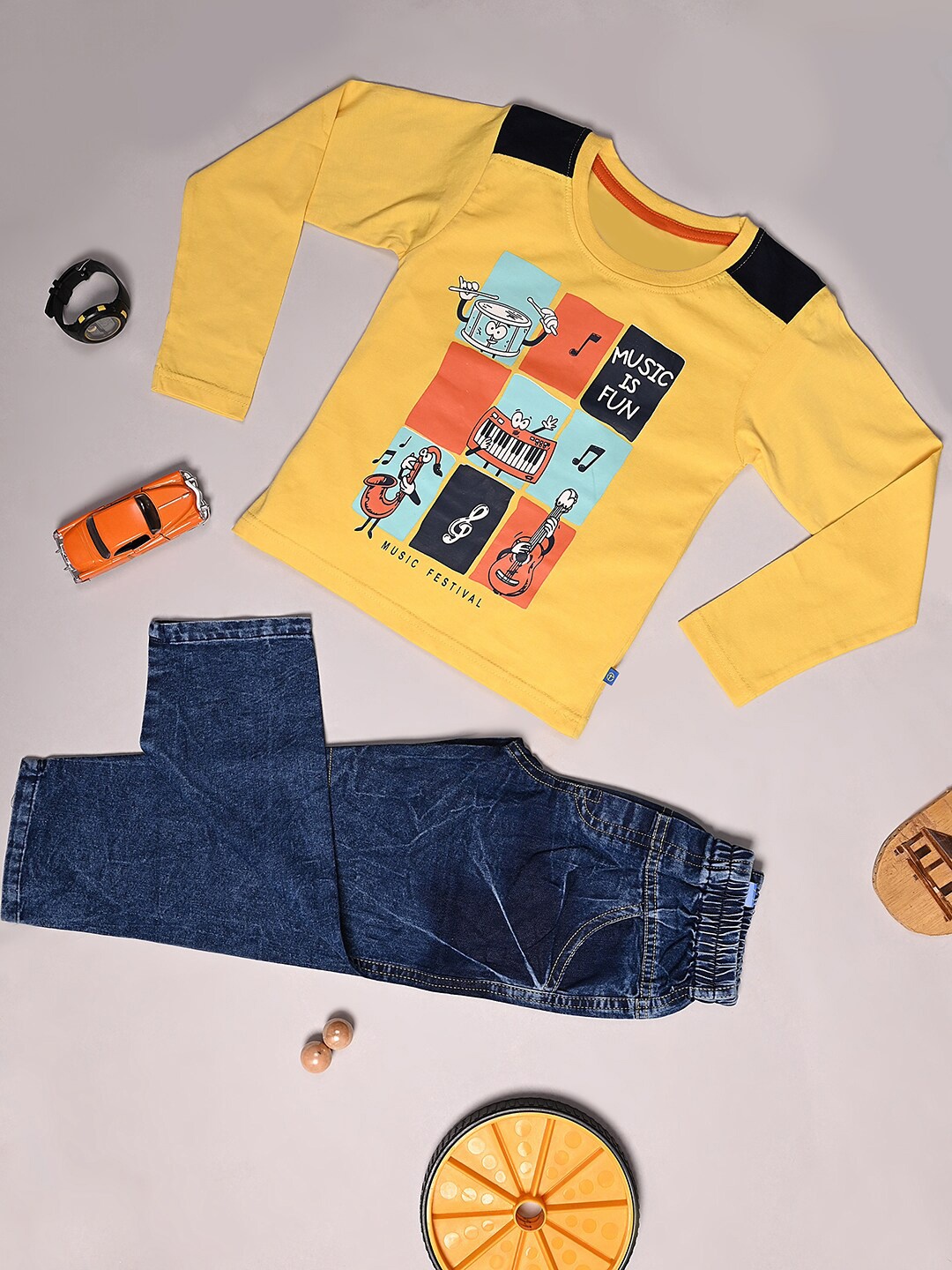 

V-Mart Boys Graphic Printed Long Sleeves T-shirt With Jeans, Yellow