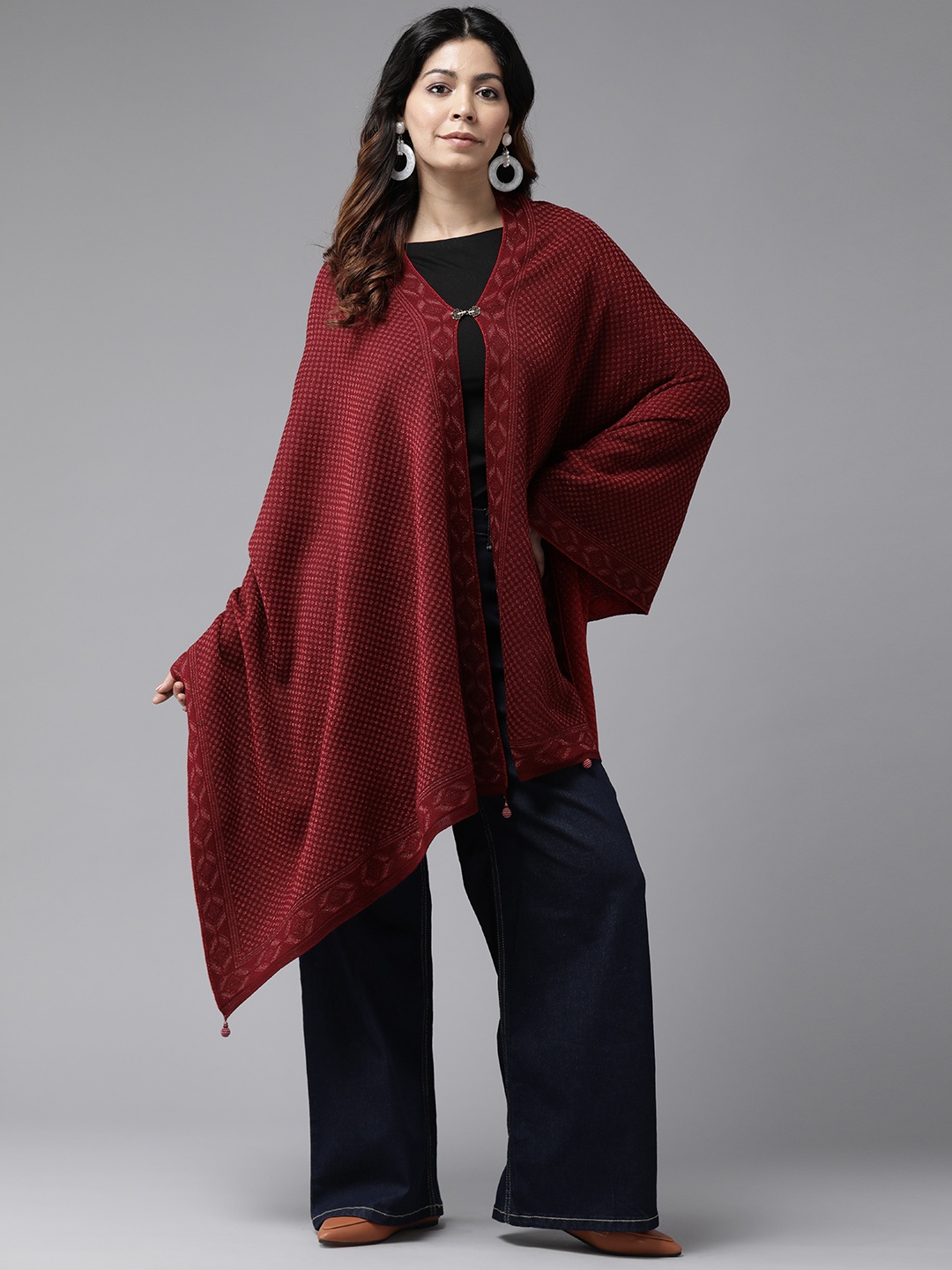 

Cayman Women Printed Tasselled Longline Button Shrug, Maroon