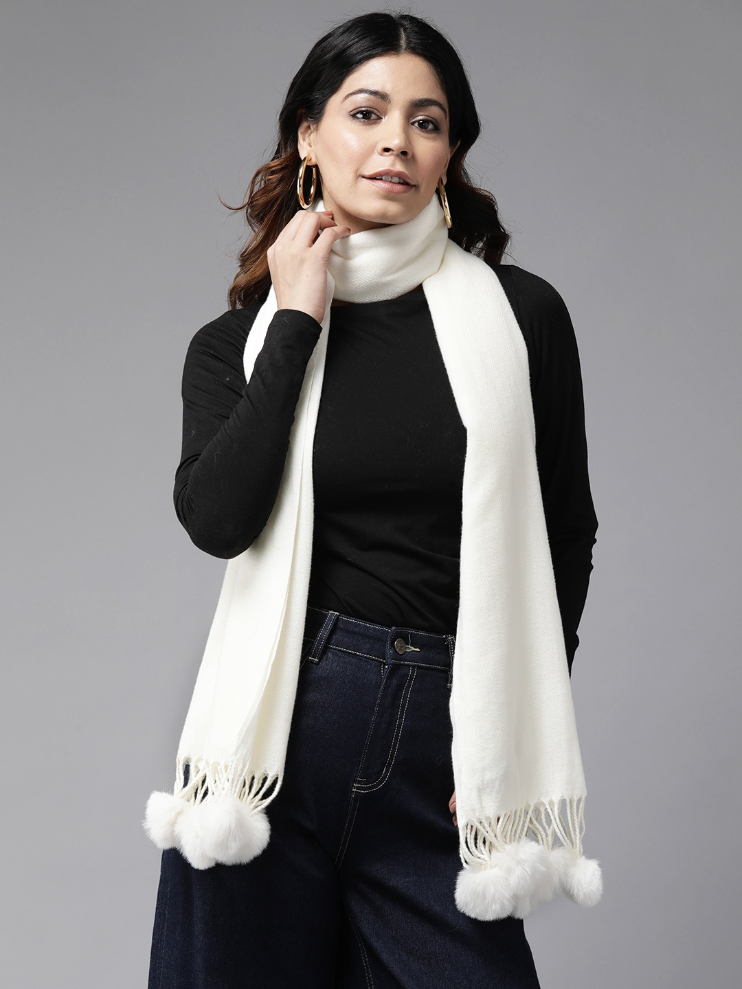 

Cayman Woollen Stole, White