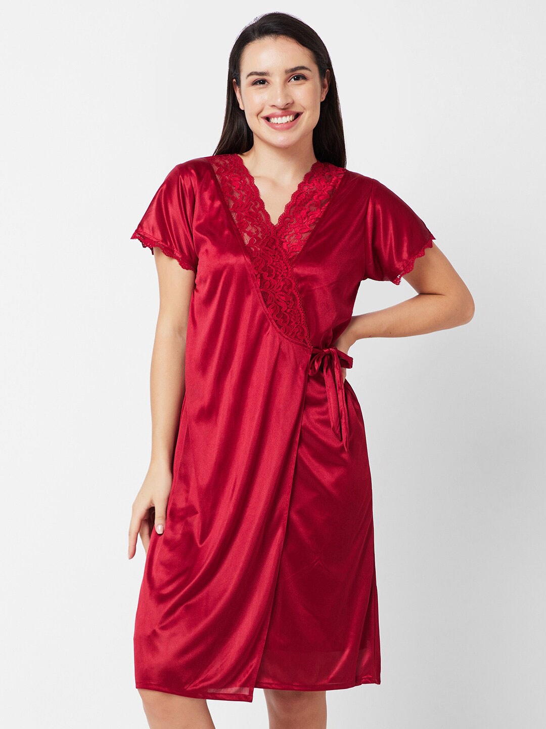 

FashionRack Satin Nightdress With Robe, Maroon