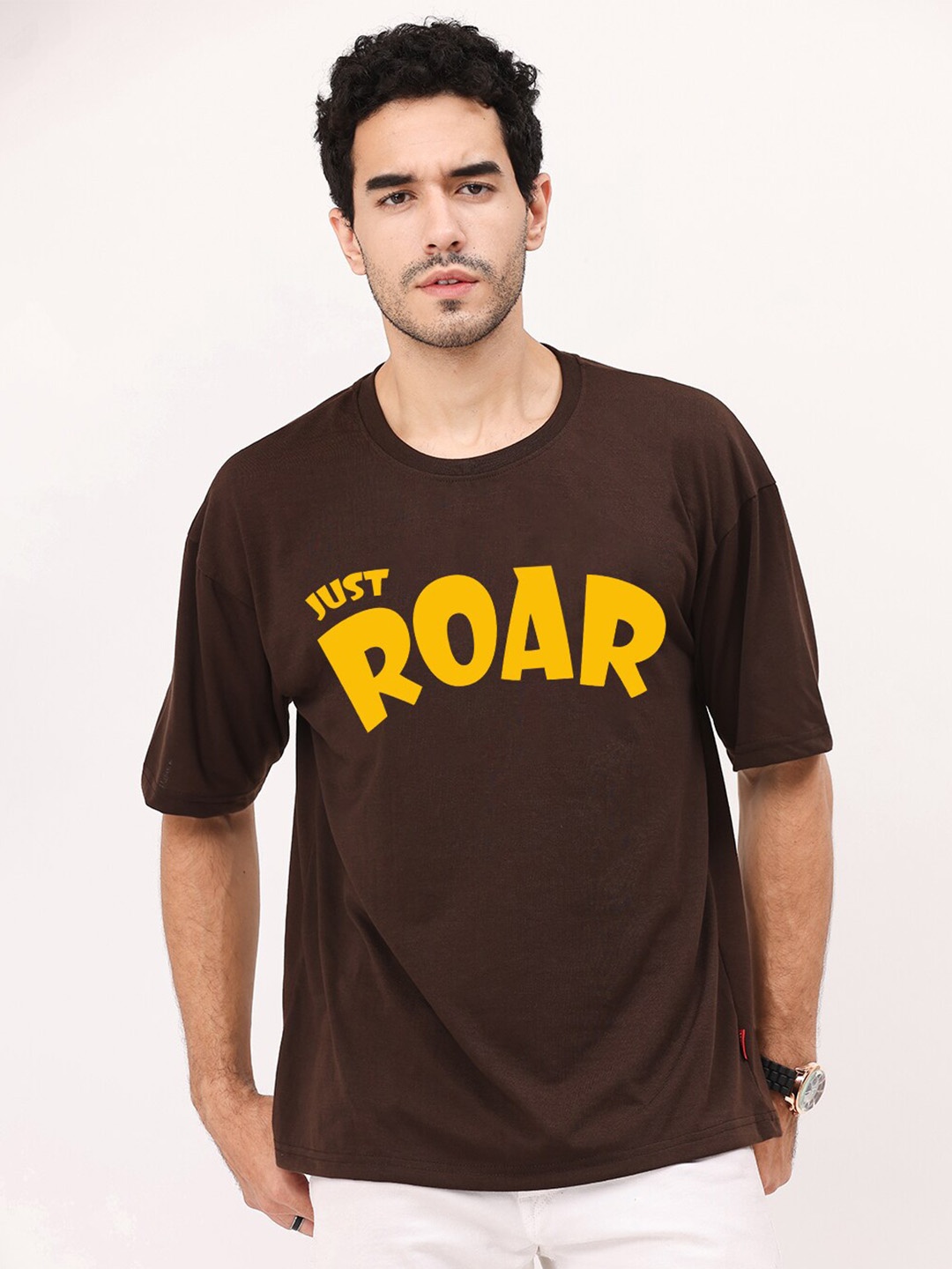 

Leotude Typography Printed Drop-Shoulder Sleeves Oversized T-shirt, Brown