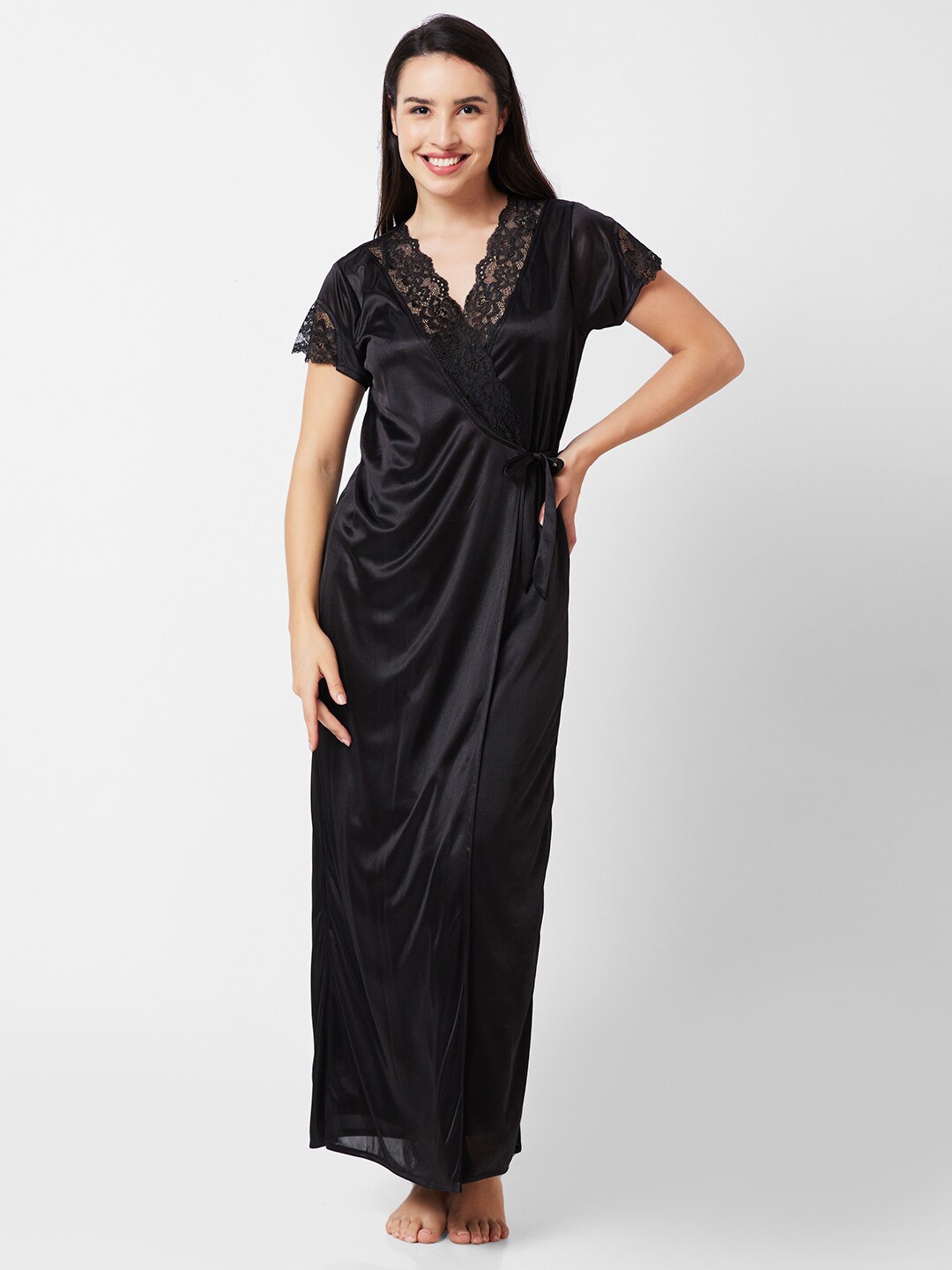 

FashionRack Lace Inserted Maxi Nightdress With Robe, Black