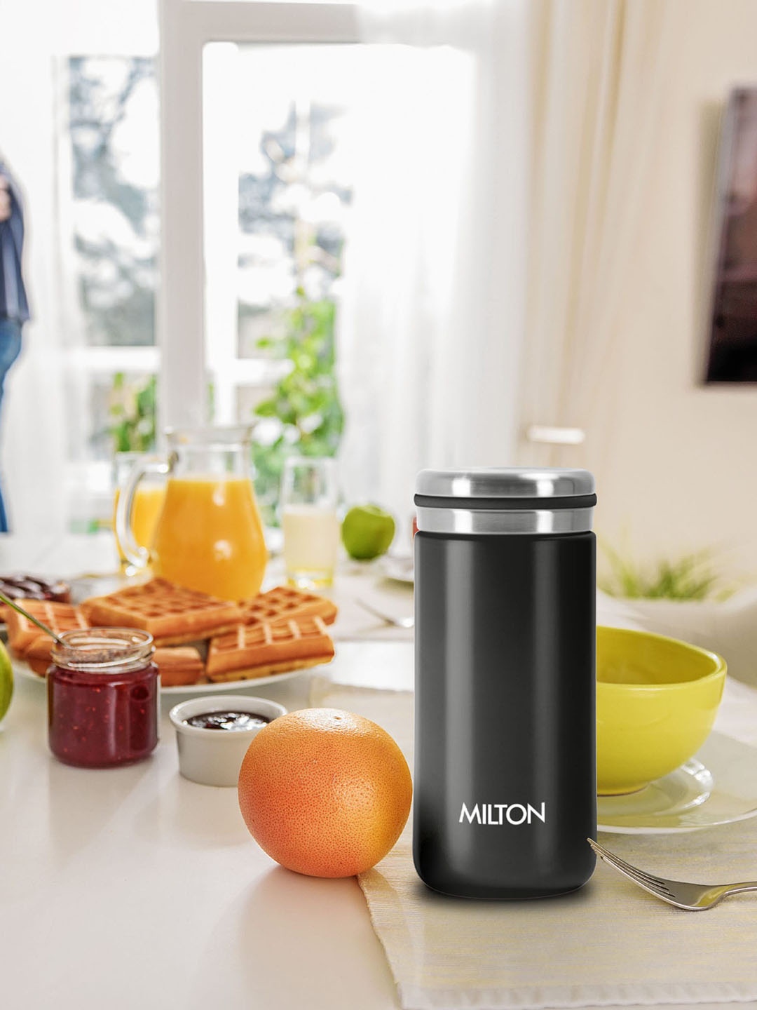 

Milton Shiny 200 Black Thermosteel Insulated Water Bottle 200 ml