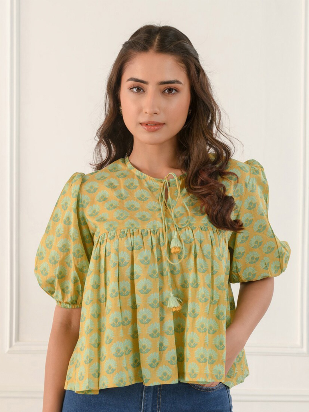 

Prakriti Jaipur Floral Printed Tie-Up Neck Gathered Cotton Regular Top, Green