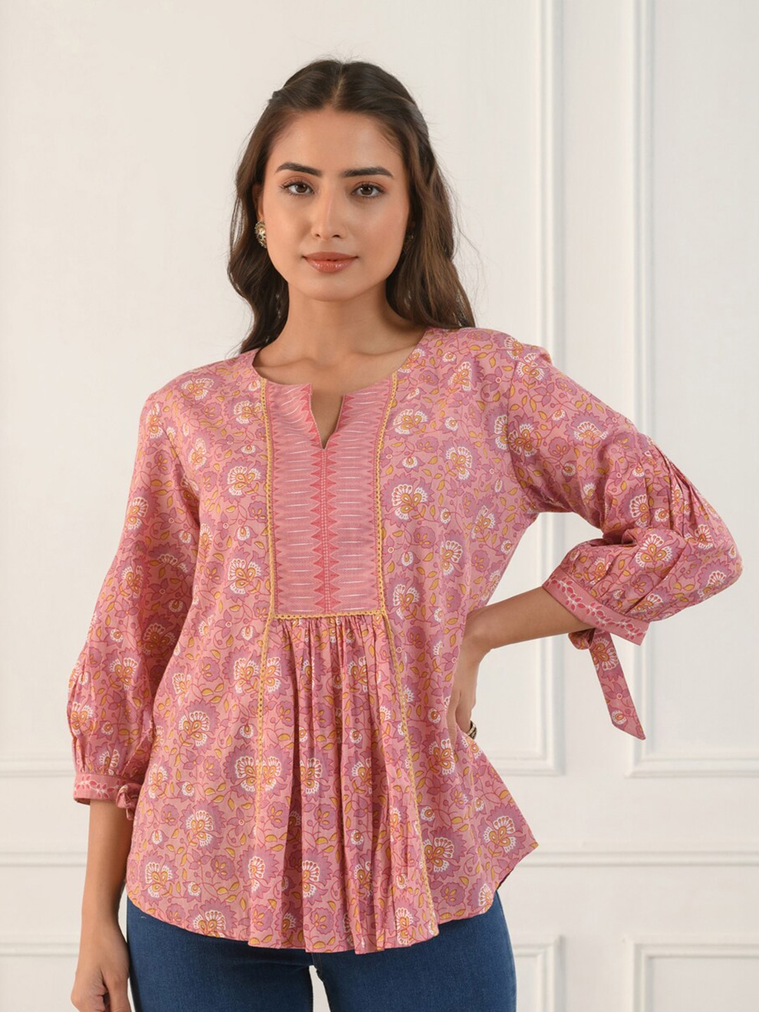 

Prakriti Jaipur Floral Printed Round Neck Pure Cotton A-Line Kurti, Peach